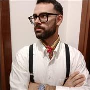 Offro ripetizioni di inglese a ragazzi e ragazze che vogliono migliorare il loro livello di inglese in maniera efficace.